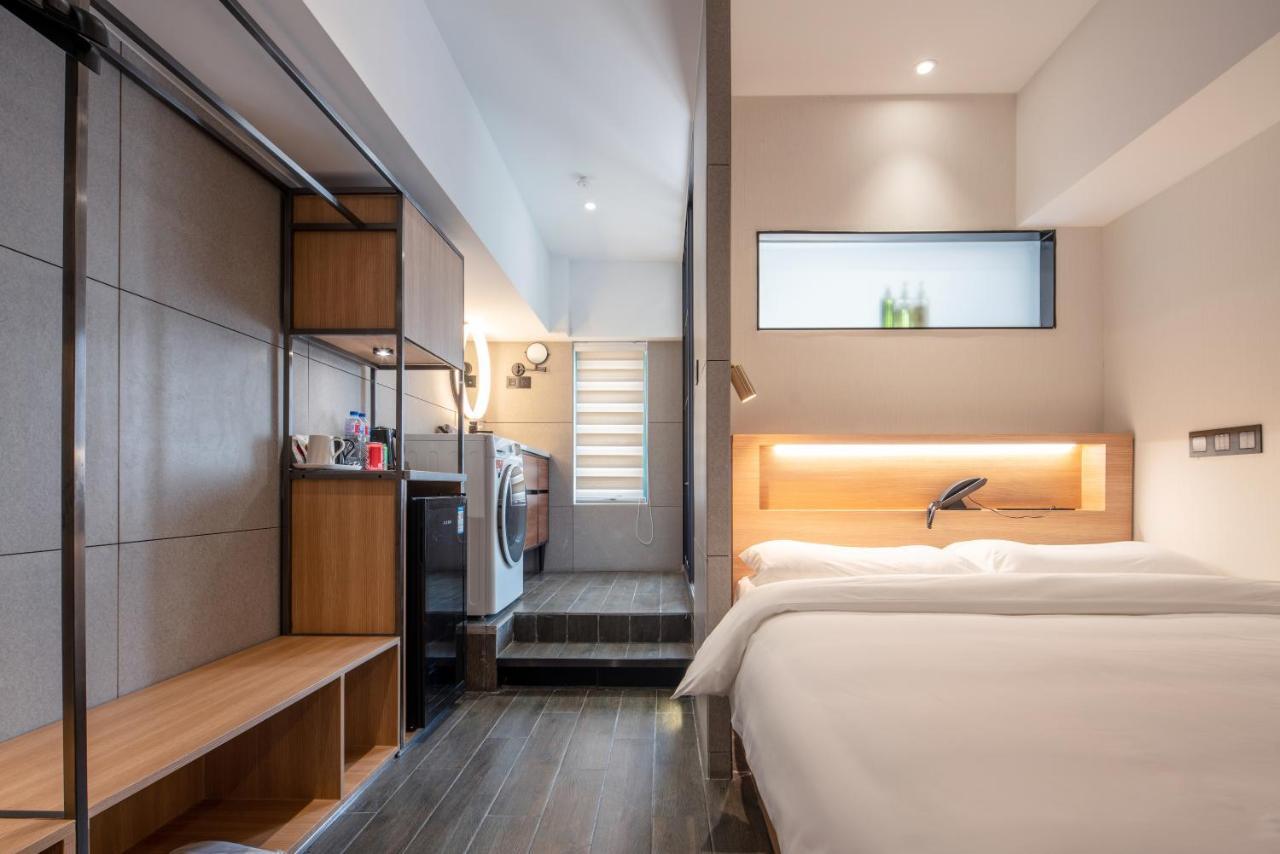 Moju Hotel Jingan Buitenkant foto